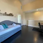 Stylish Private Rooftop Perfect Location *