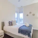 Holiday home Stylish Private Rooftop Perfect Location *