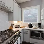 Southside Extraordinaire Walk To Gulch Lux Four Bedroom * Nashville