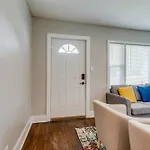 Midtown, Centennial, Vanderbilt Cozy, Cute, Private, And Very Convenient - 607 28th Ave. Unit A *