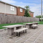 Brentwood U7 I Cozy & Comfy I 2Bd I Free Parking