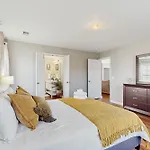 North Nashville Cozy