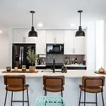 Central Nashville Luxe 2 Bed 2 Bath Suite