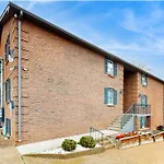 Midtown Apartment