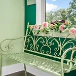 Holiday home Bloom Haus Dt 2miles - 8 Q Beds - Rooftop - Omg