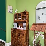 Holiday home Bloom Haus Dt 2miles - 8 Q Beds - Rooftop - Omg *