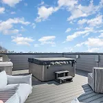 Twin Tempos - Rooftop Decks - Hot Tub - Fire Pit