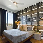 Penthouse Fox Den-2 Penthouse Suites-12 South