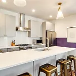 The Monroe By Avantstay Apartment