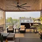 Beautiful Home In The Heart Of Nashville