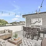 Two Large Homes Minutes To Downtown Nashville