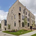 Dazzling Nashville Home - Minutes To - Broadway 4Br 4Ba