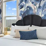 The Southern Lady - Newly Renovated Spacious Patio Holiday home *