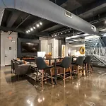 Modern Suite 6Br By Maddox Hotel