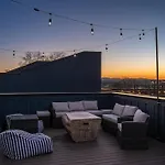 Holiday home 4 Rooftop Decks 4 Hot Tubs Game & Sauna