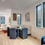 4 Rooftop Decks 4 Hot Tubs Game & Sauna Holiday home Nashville