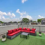 Large Home With Rooftop & Views Sleeps 12
