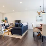 The Gibson By Stay Local Nashville