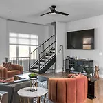 The Onyx Edge By Stay Local Nashville