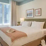 5 Boutique 1Br Suites In 12 South Sleeps 20