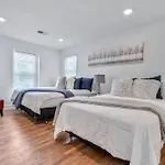 Holiday home Nest: Renovated Retreat Near Bna