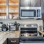 Centennial Park Near Broadway Sleeps 4 Holiday home Nashville
