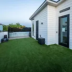 New Luxe Skyline Views - 20\' Heated Rooftop Pool