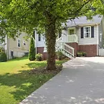 Wildcat Cottage Enchanting Home Ten Minutes To Downtown