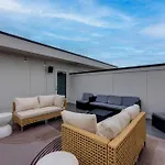 Outlaw Oasis Tranquil 2 Bdr Holiday home *