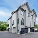 Outlaw Oasis Tranquil 2 Bdr