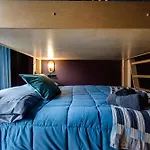 Outlaw Oasis Tranquil 2 Bdr Holiday home