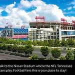 Uncork And Unwind Free Parking Pool Walk To Broadway!