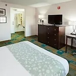 Hotel La Quinta By Wyndham Airport