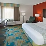 La Quinta By Wyndham Airport Hotel