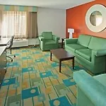 La Quinta By Wyndham Airport Hotel Nashville