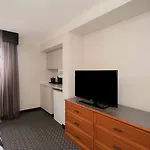 La Quinta By Wyndham South 2*