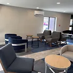 La Quinta By Wyndham Airport Hotel 3*