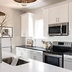 Cherokee By Avantstay Apartment