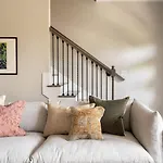 Apartment Cherokee By Avantstay