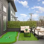 Trinity Beats-Private Rooftop Deck-East Nashville