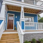 1A Rooftop Deck, 3Mi Broadway, Side By Side Houses Available