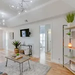 Holiday home The Grant | 9 Mins To Downtown, Vandy On Foot