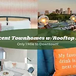 Holiday home 2 Side By Side Homes With Rooftops