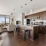 Luxurious Downtown Corner Views 2 Bed 2bath 61 Holiday home Nashville
