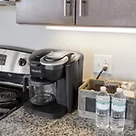 Holiday home Luxurious Downtown Corner Views 2 Bed 2bath 61 *