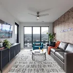 Panoramic Penthouse - Mins To Broadway - Full Gym