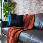 Panoramic Penthouse - Mins To Broadway - Full Gym