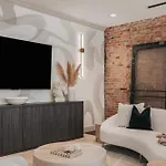 Starr Piano - Highball And Bellamy - 8 Bedroom