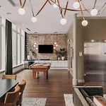 Starr Piano - Roxie And Carraway - 8 Bedrooms Holiday home Nashville