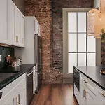 Starr Piano - Roxie And Carraway - 8 Bedrooms Nashville